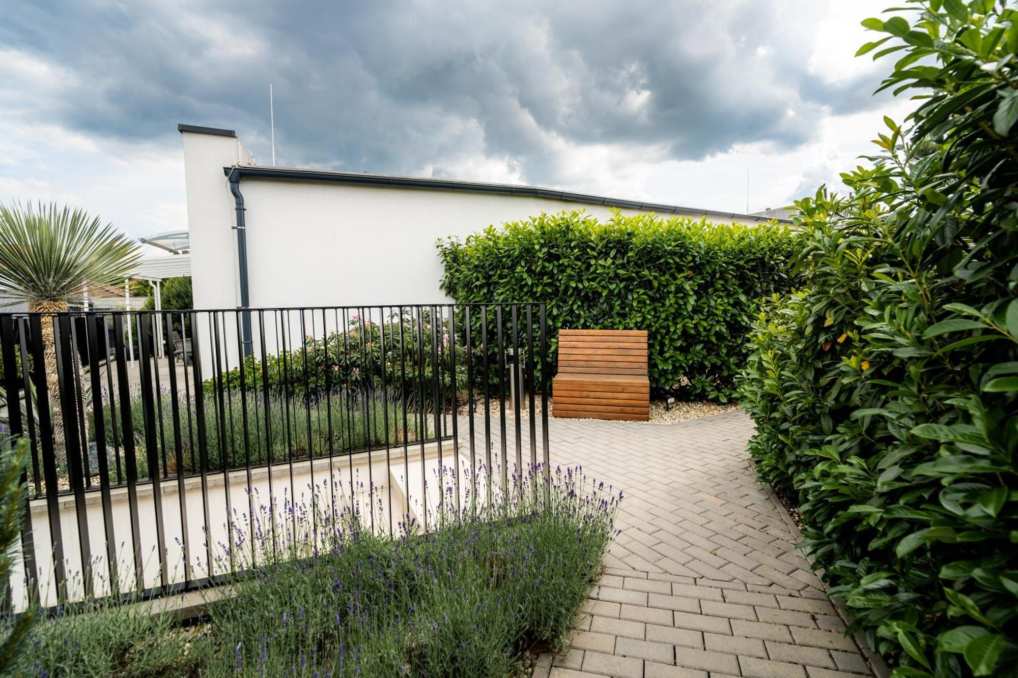 Apartmány Ladná Exterior foto