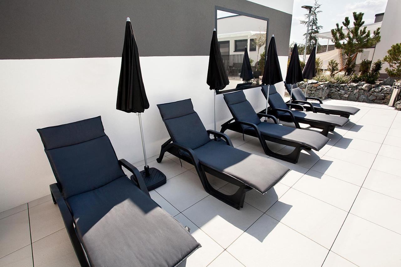 Apartmány Ladná Exterior foto